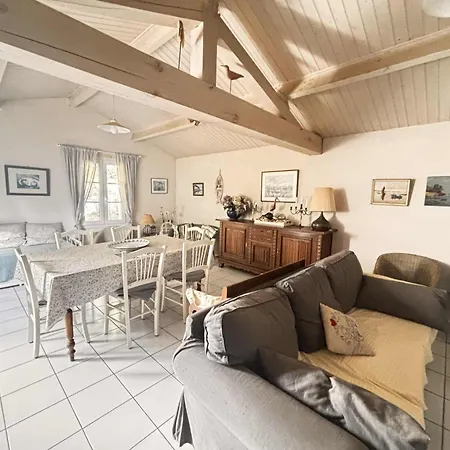 Maison Proche Plage, Animaux Admis, Pour 6 Personnes - Fr-1-194-444 度假居 *