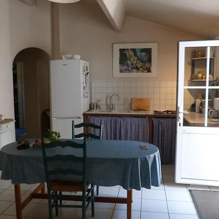 Maison Proche Plage, Animaux Admis, Pour 6 Personnes - Fr-1-194-444 Ferienhaus